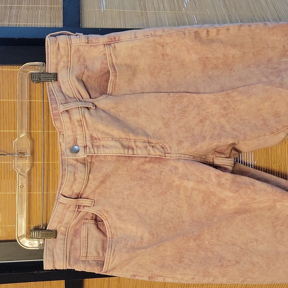 Universal Thread pink stone wash jean Size 16 slightly tapered leg